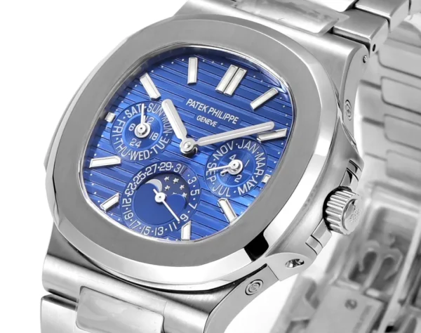 12C10D52-99C6-16E1-4FE4-5048546A3930.webp Patek Philippe Blue Nautilus Perpetual Calendar