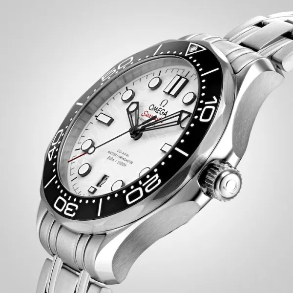 13710B26-3922-7896-9A94-A0980F026428.webp Omega Seamaster Men Automatic White Stainless Steel Watch O21030422004001