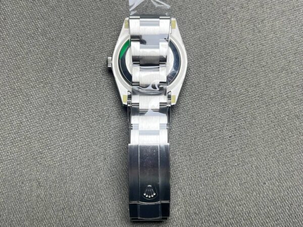 14F77AAE-A066-27D0-59DB-388A8EA00B4D.jpg Superclone Rolex Day-Date 36 mm Turquoise Dial 126000