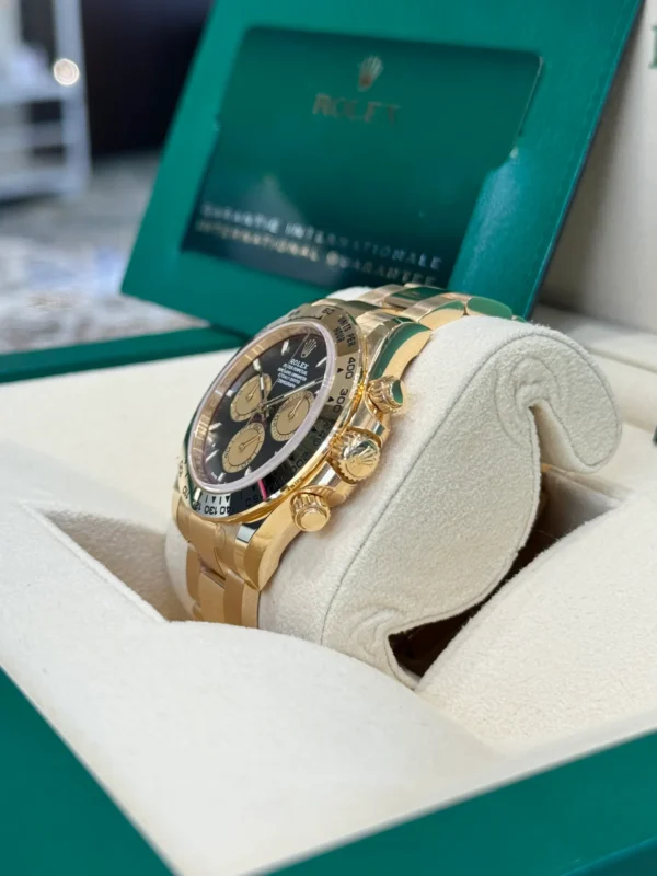 1EC5C193-693D-4046-EC30-C9A660F58639.webp Superclone Rolex Daytona 40 mm Black Dial 126508