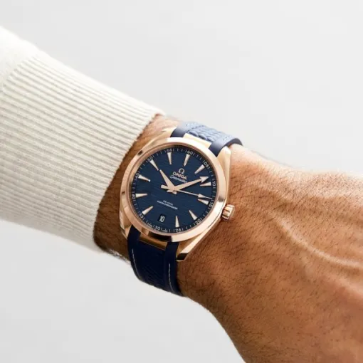 31B77D5F-1DE6-F902-ED6D-0975B1447DE9.webp Omega Seamaster Aqua Terra Men Automatic Blue 18ct Rose Gold Watch O22052412103001