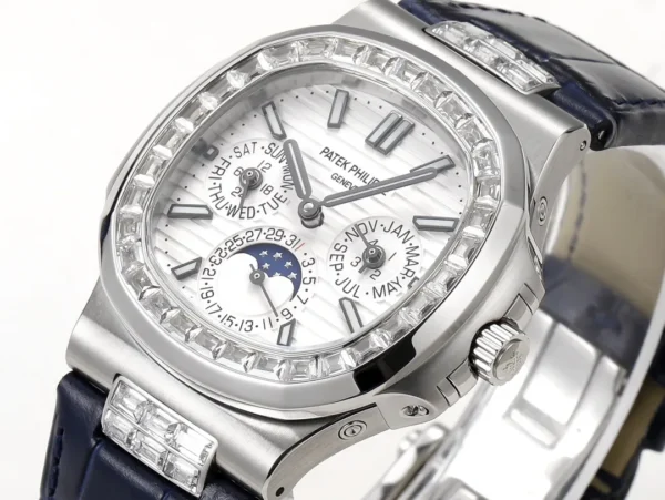 3AC52012-AEB3-9939-906D-08F1712192E1.webp TW Patek Philippe Blue Nautilus Watch