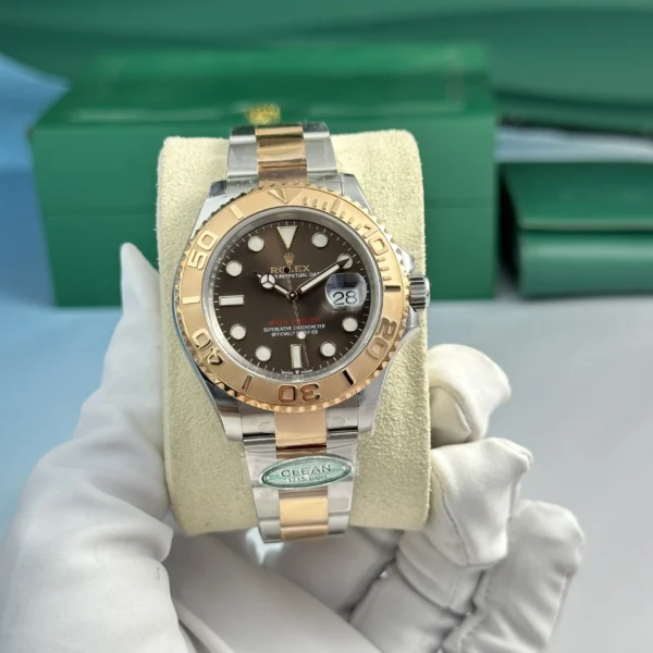 47644FE7-E3EB-C410-BA0D-F0E76FA8AF26.webp Rolex Yacht-Master 40mm Chocolate Dial 126621