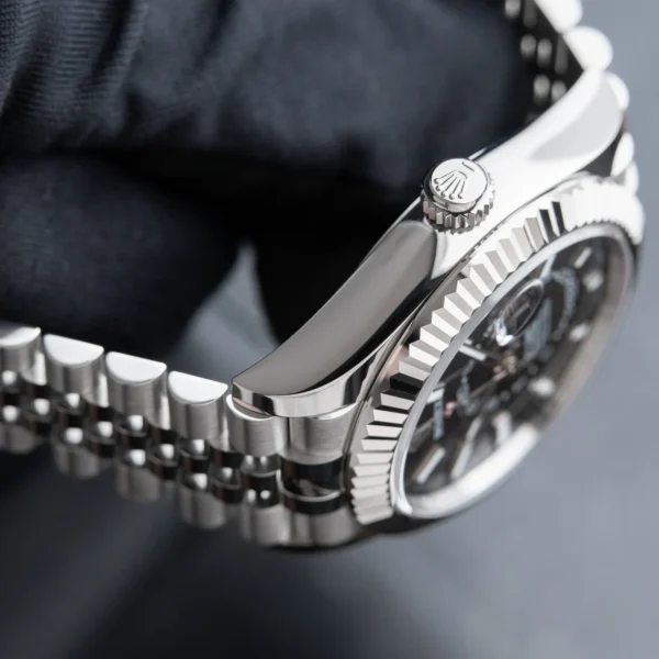 4F0E653F-2F1A-916A-1DC6-A69D46DC4913.webp Superclone Rolex Sky-Dweller 42 mm Bright black Dial 336934 Jubilee