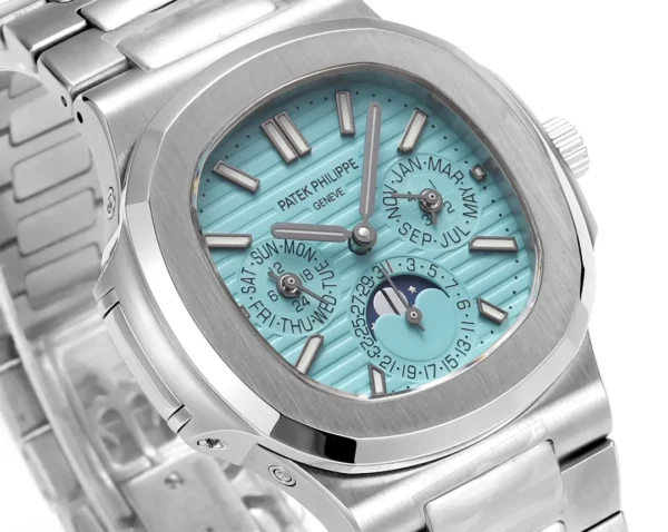 50356CD3-9EAE-1F48-B22E-27F35C67DDA5.webp Patek Philippe Nautilus Blue Perpetual Calendar