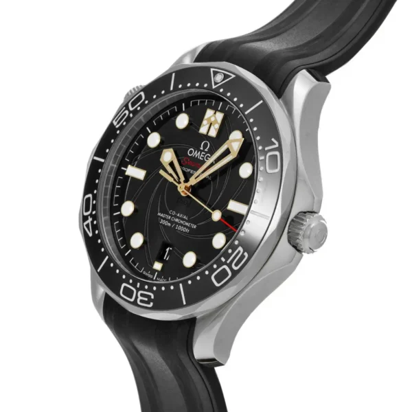 5DEC949A-F8AB-CFB9-6084-E703961E000C.webp Omega Seamaster Men Automatic Black Rubber Watch COMPLETE BOND BOX SET