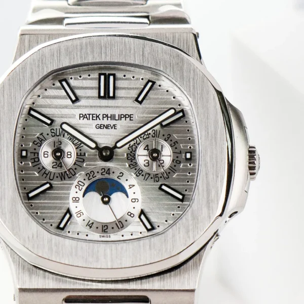 71703133-44DA-9526-D5E8-931B0CCAB652.webp Patek Philippe Silver Nautilus Watch
