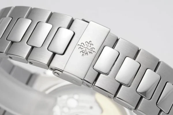 71CB0E08-CBEC-59A6-BAAD-8536231184C8.webp Patek Philippe Silver Nautilus Chronograph Watch