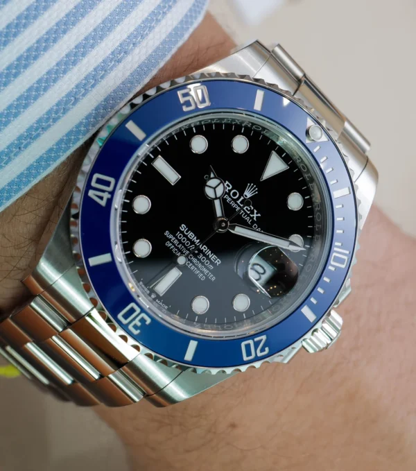 7267C224-FF28-1259-E534-9A260ADAB3E5.webp Superclone Rolex Submariner Cookie Monster 41mm Black Dial 126619LB