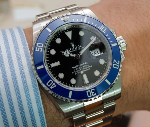 744C0B08-747E-91E7-E045-6BE38A07AF01.webp Superclone Rolex Submariner Cookie Monster 41mm Black Dial 126619LB