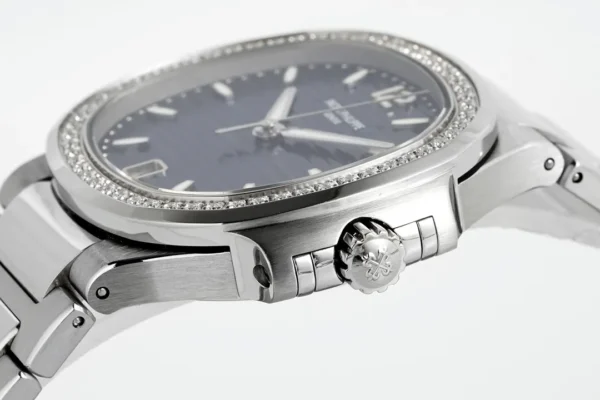 81AA023C-D3BA-FECD-F8D2-8922A98B8F4A.webp Patek Philippe Blue Nautilus Ladies Watch