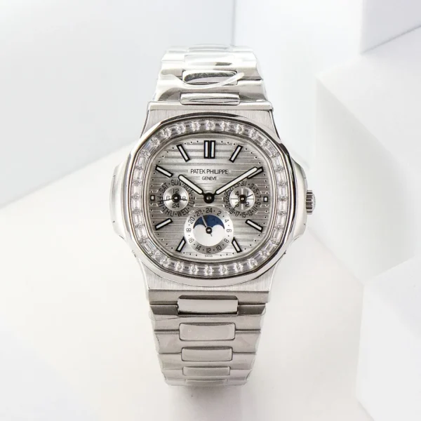 83F9D31D-AFCE-D2FF-444F-089B59190571.webp Patek Philippe Silver Nautilus Watch