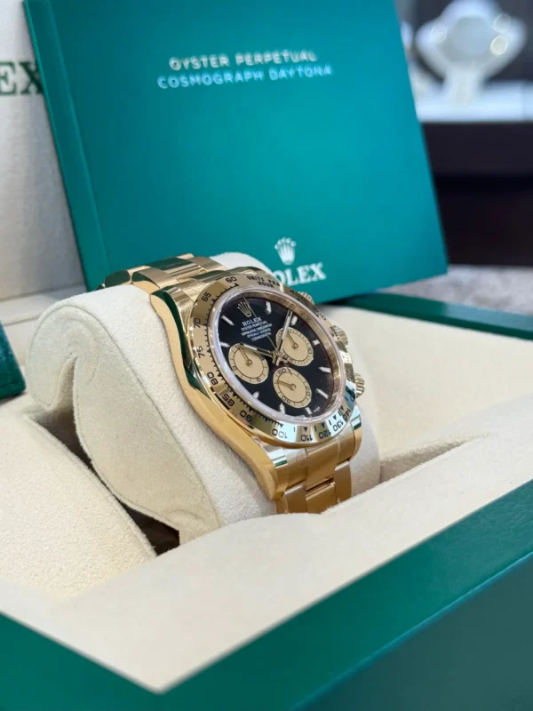 9B159E02-CC66-6B6C-57F9-B8D9572B7BCC.webp Superclone Rolex Daytona 40 mm Black Dial 126508