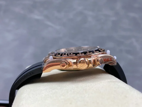 9D944B63-7C26-242E-96DA-B69DB72B45A4.webp Superclone Rolex Daytona 40 mm 126515LN Bright Chocolate Dial