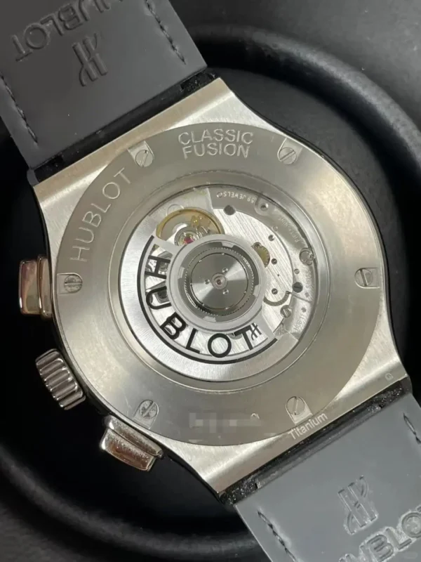 Hublot Classic Fusion Men Automatic Green Alligator Watch 541.NX.8970.LR