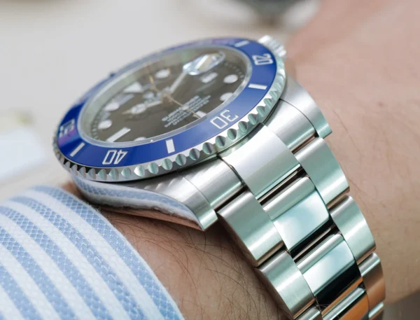 B775D622-4A04-12FF-F0B7-BA6773B874A9.webp Superclone Rolex Submariner Cookie Monster 41mm Black Dial 126619LB