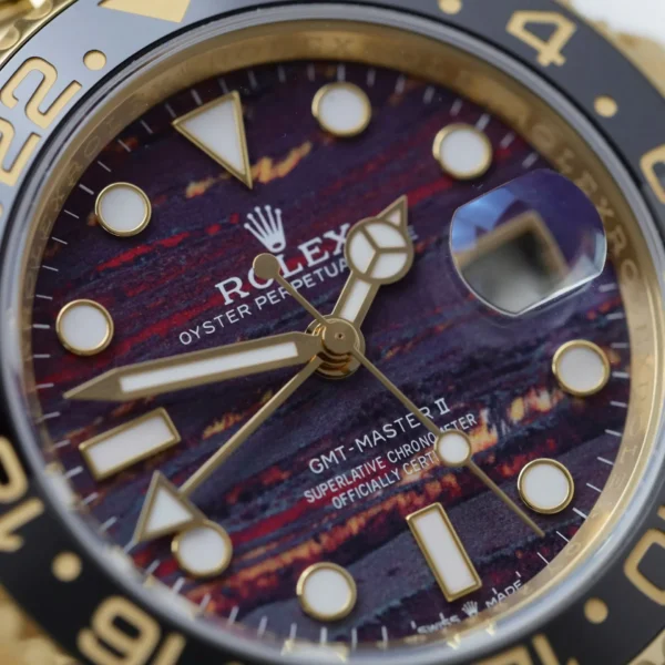 BFEE26C3-0247-99BB-8044-8B808C4DD924.webp Superclone Rolex GMT-Master II 40 mm 126718GRNR Tiger Iron Dial