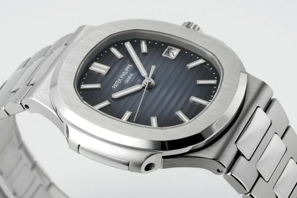 CA2BA9D7-6044-2672-4D16-2DE82ABF41DA.webp Patek Philippe 5811G Blue Nautilus Watch