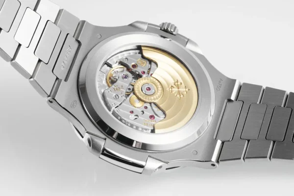 EF7C0E1A-5FF0-4DE8-71ED-8A193B9B70C1.webp Patek Philippe 5811G Blue Nautilus Watch