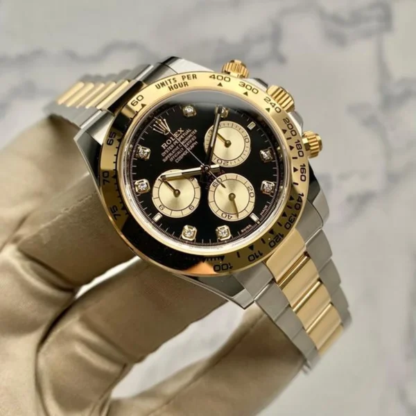 F11FF211-AE57-94A0-7CA0-8D6E683CEF9D.webp Superclone Rolex Daytona Black Diamond Dial 126503