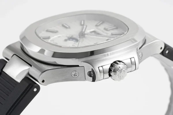 F18677EE-54D6-26E8-AD61-EED3CDE897BB.webp Patek Philippe Nautilus Blue Rubber Strap Watch